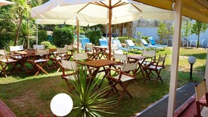 Breakfast, lunch and dinner served - Hanioti Grand Victoria (Kassandra)