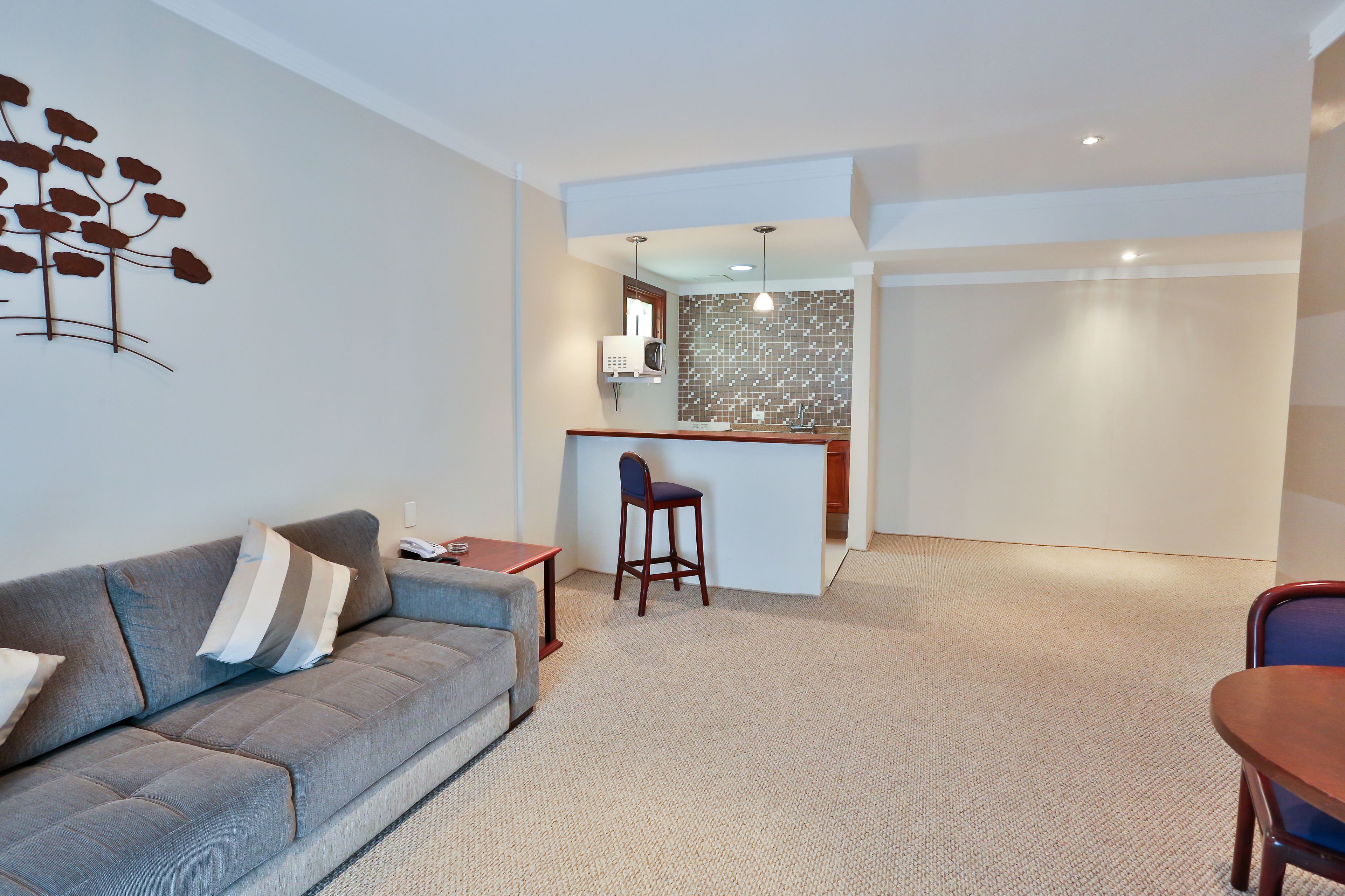 shower, rainfall showerhead, free toiletries, hair dryer