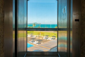 Quarto Triplo | View from room - Hotel Costa Norte Massaguaçu (Caraguatatuba)