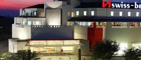 Façade de l’hébergement - soirée/nuit