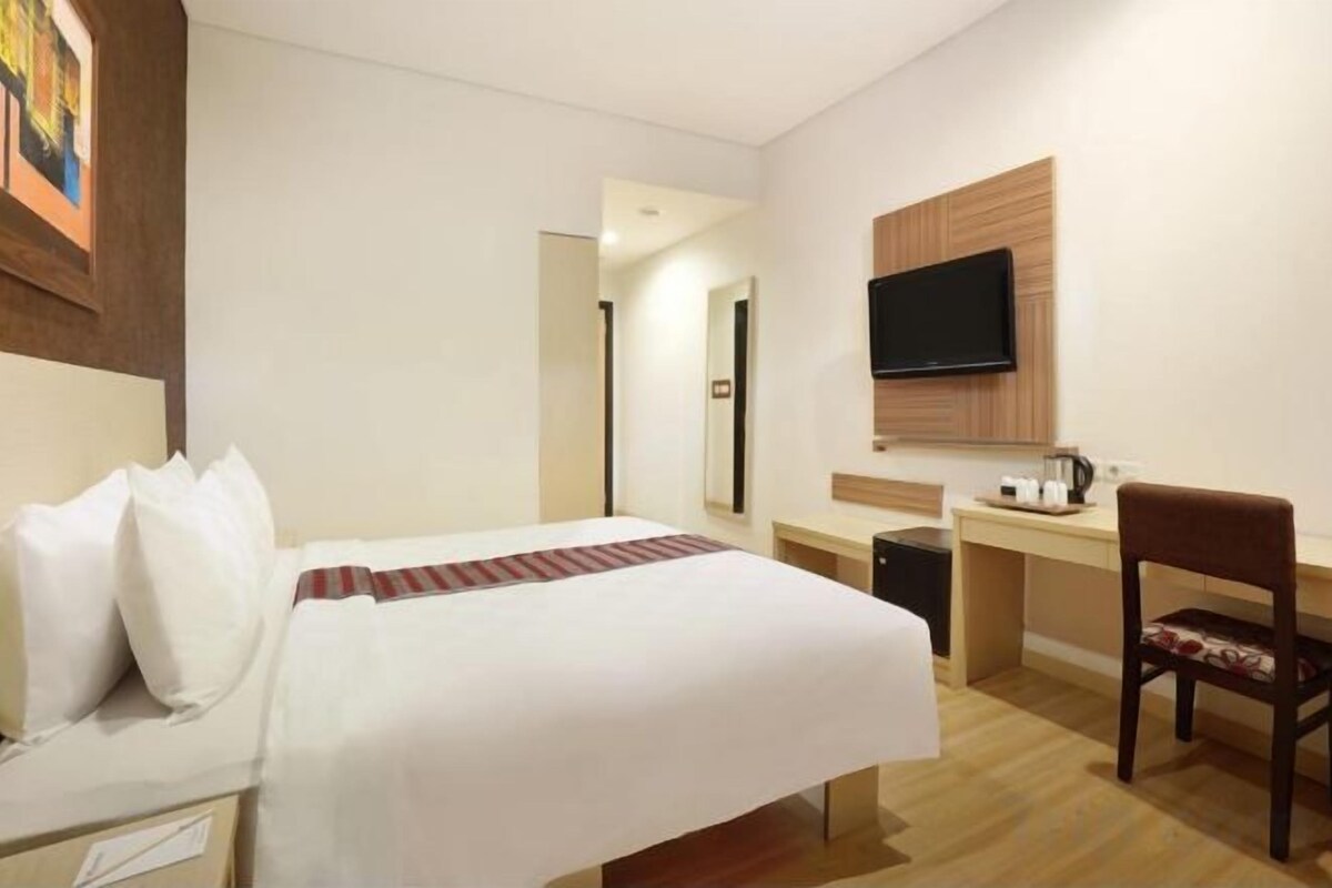 Down duvets, memory-foam beds, minibar, in-room safe
