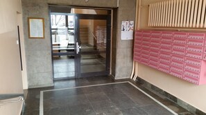 Interior entrance - Studio Copernicus (Warsaw)