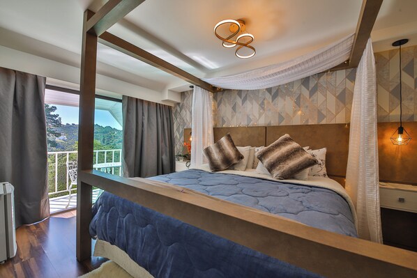 Luxury Room (Master)