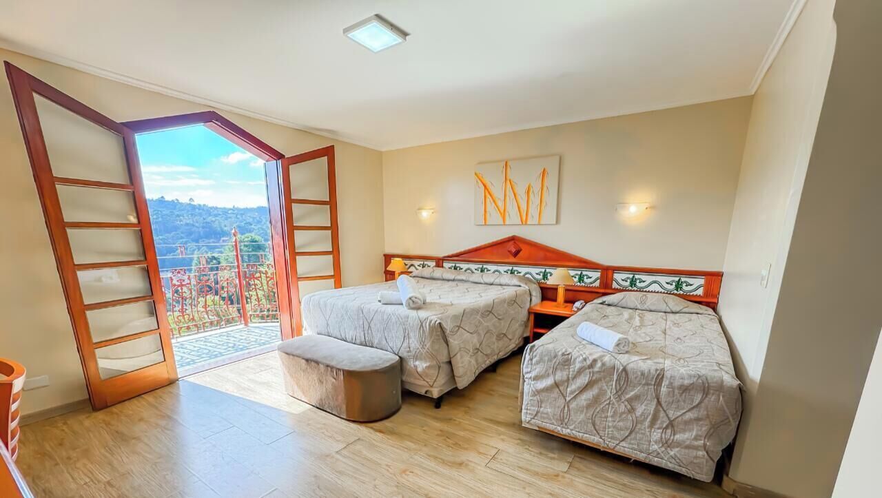 Firemannsrom – deluxe | Blendingsgardiner og sengetøy