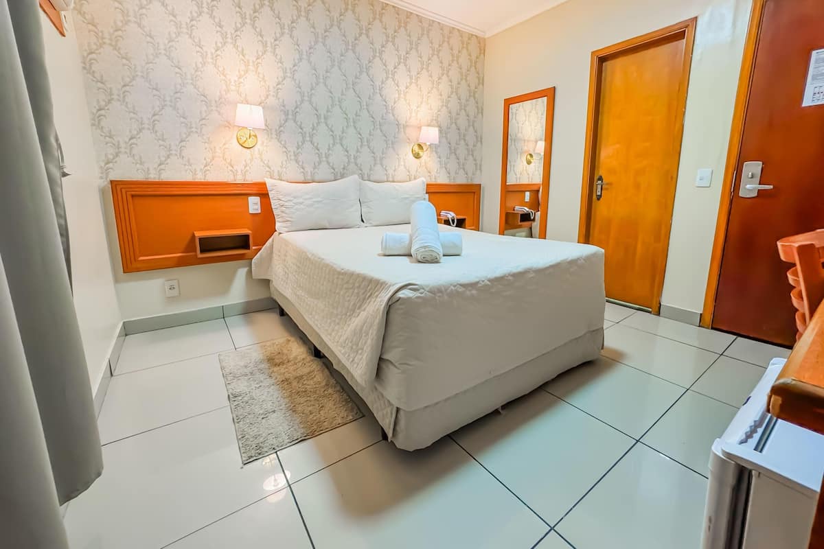 1 bedroom, blackout curtains, bed sheets