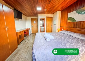Habitació doble superior | Cortines opaques i roba de llit 