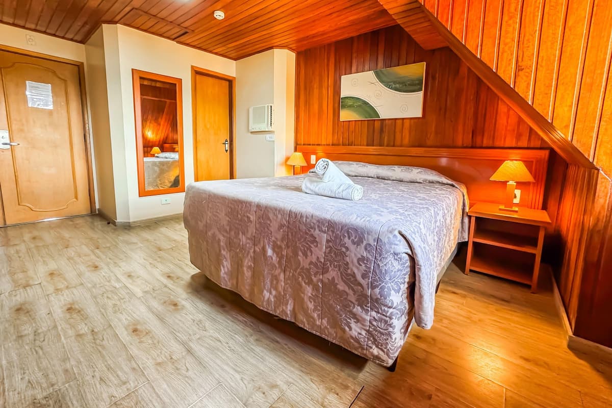 1 bedroom, blackout curtains, bed sheets