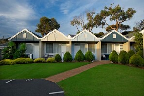 Exterior - Sorrento Beach Motel (Sorrento)