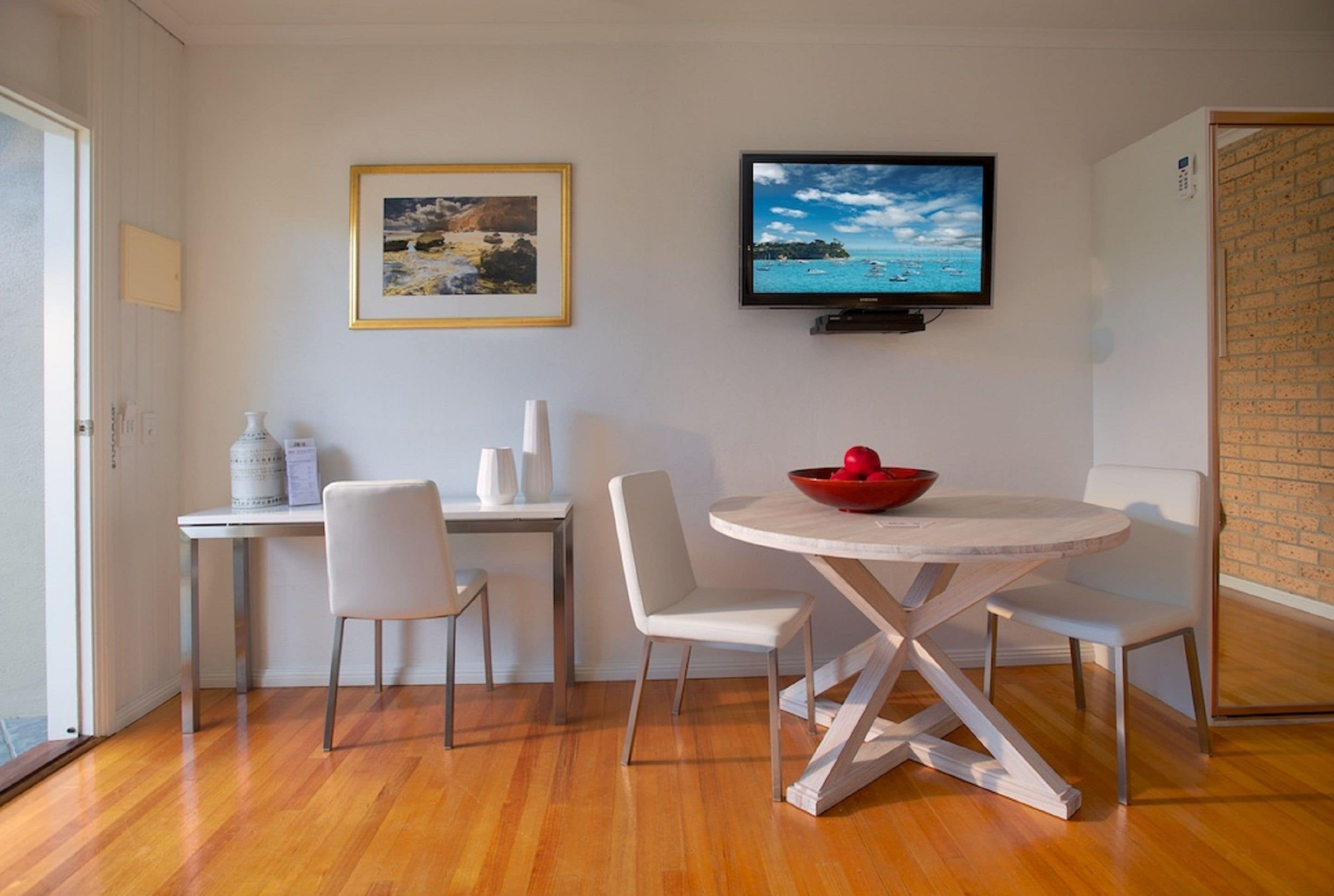 LCD-tv och dvd-spelare