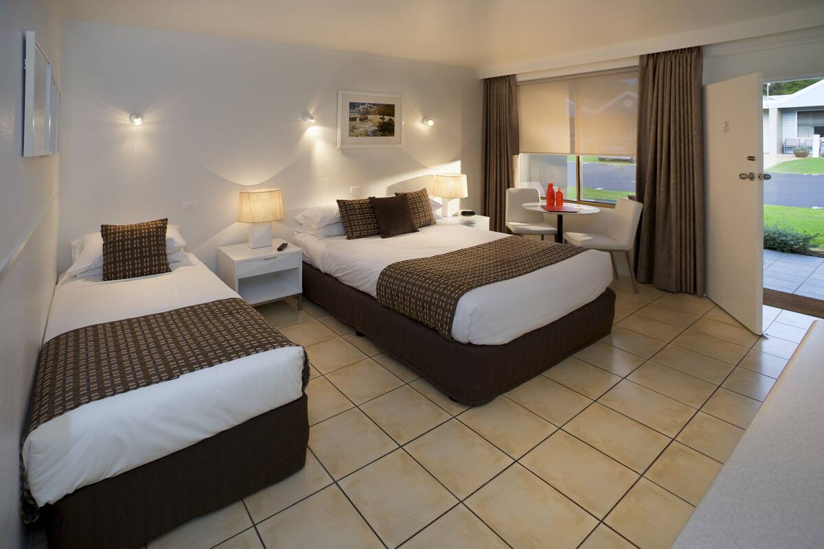 Premium bedding, individually decorated, individually furnished, desk