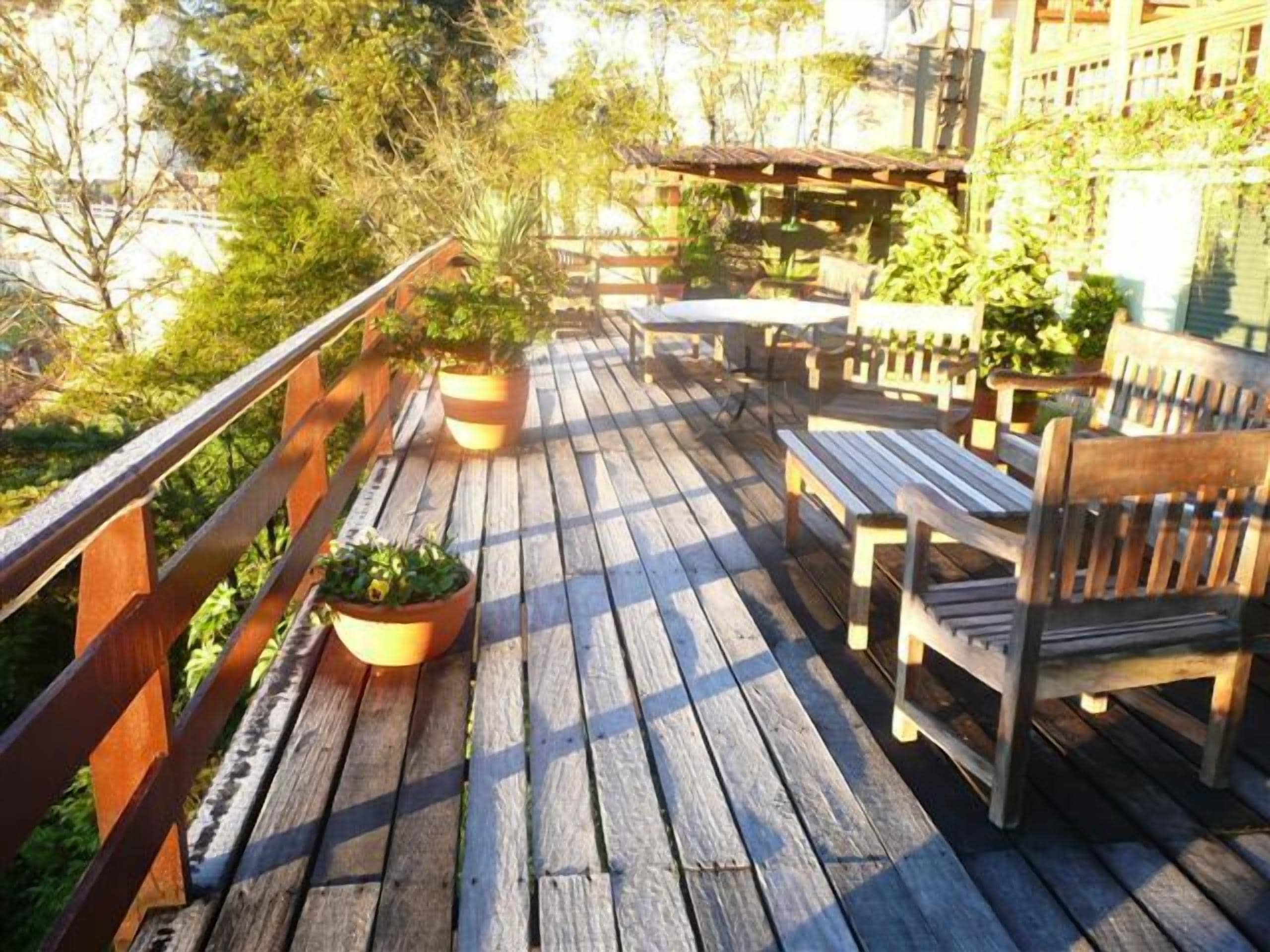 Sun deck