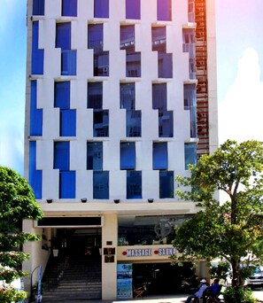Front of property - Blue Beach Hotel (Da Nang)