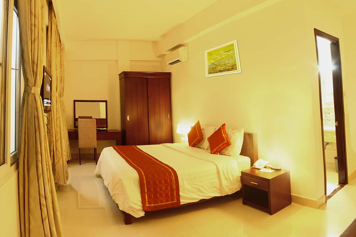 Superior Room | Minibar, free WiFi