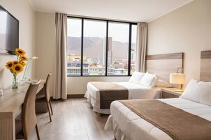 Ropa de cama de alta calidad, escritorio y cortinas blackout 