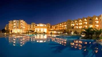 Indoor pool, 2 outdoor pools, pool umbrellas, pool loungers