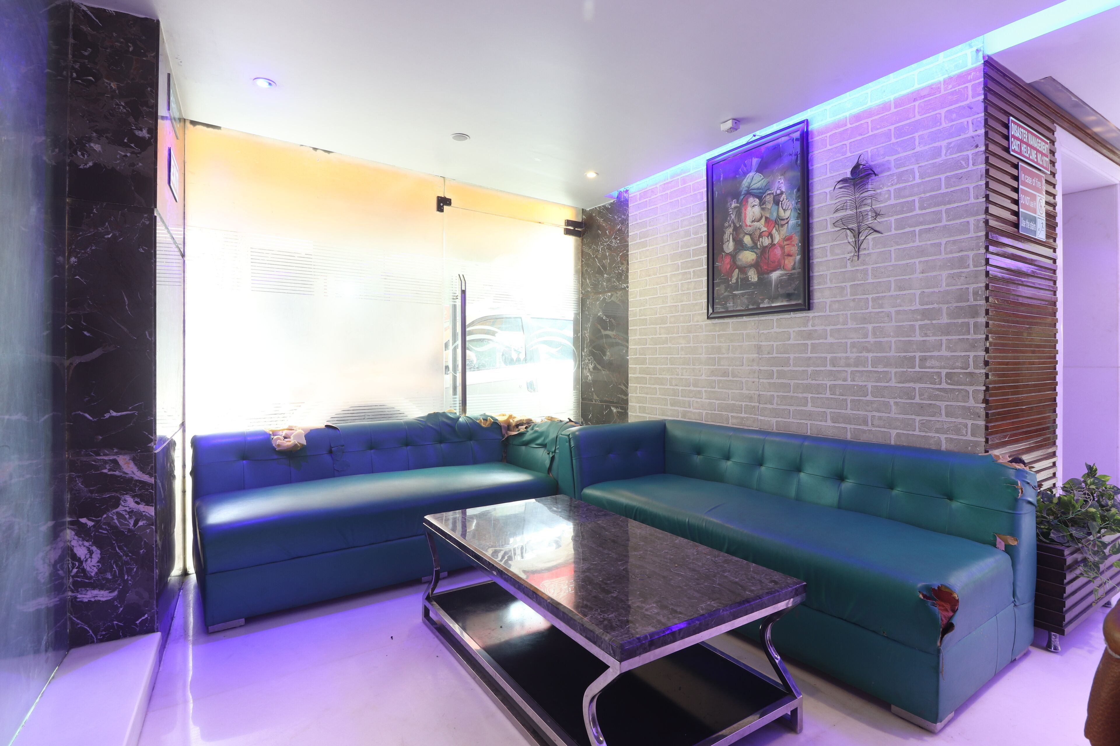 Photo - Super Townhouse Oak New Delhi Central Railway Junction Formerly Uppal International