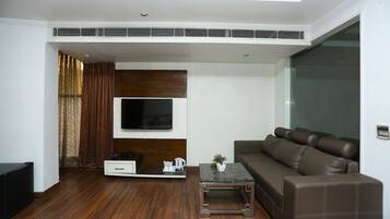 Televisión LCD de 32 pulgadas con canales vía satélite y televisión