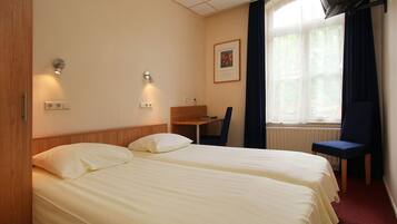 Twin Room (Small) | Down comforters, free cribs/infant beds, rollaway beds, free WiFi