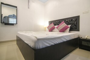 Minibar, in-room safe, free WiFi
