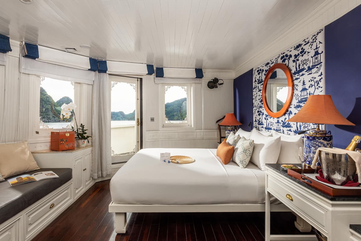 In-room safe, soundproofing, bed sheets