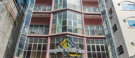 Fachada de la propiedad