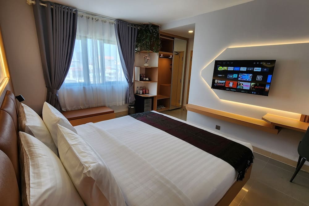 Silver Mounts Hotel