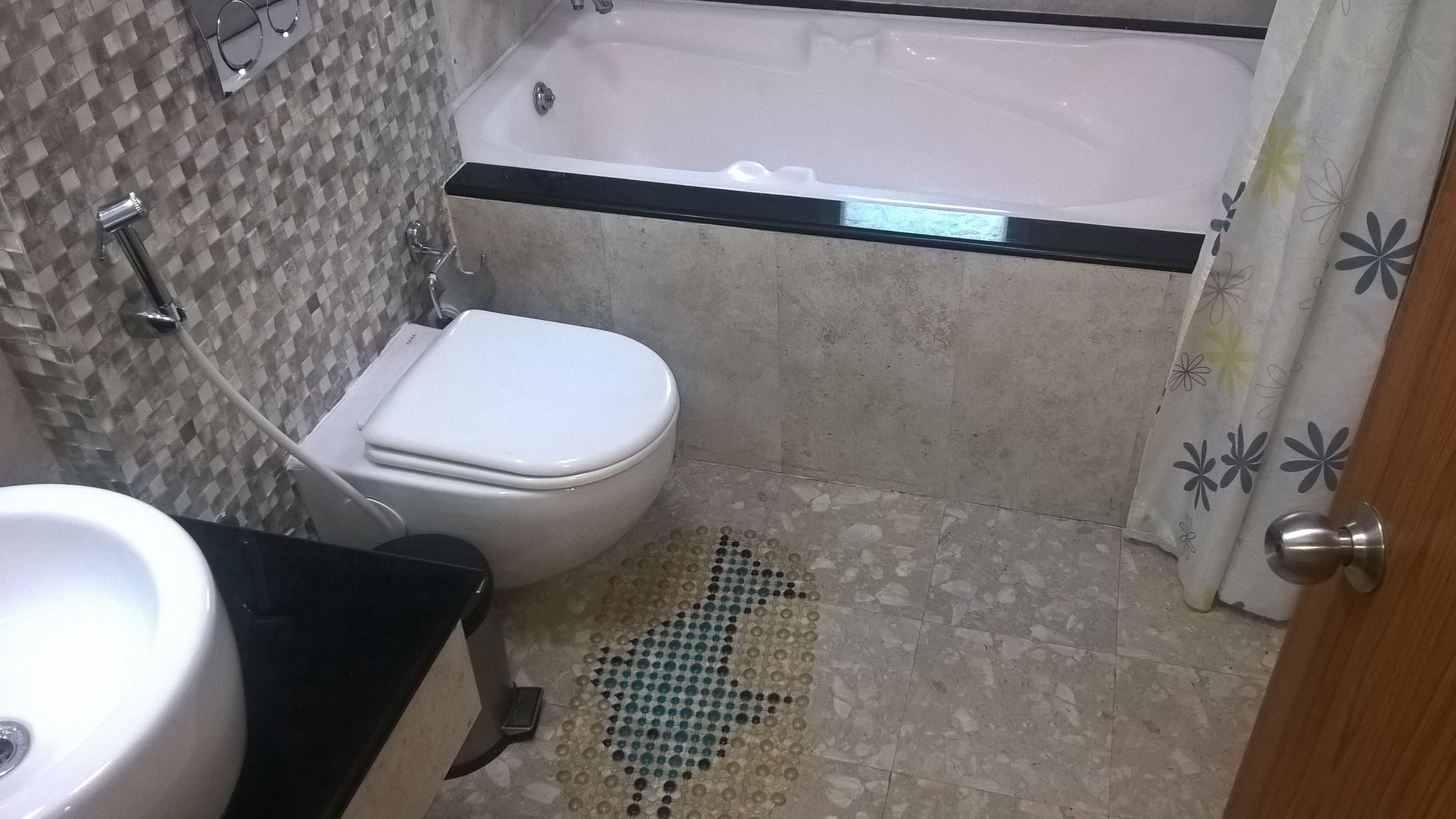 standard tree house, 1 bedroom, bathtub, hill view | bathroom | free toiletries, hair dryer, slippers, towels