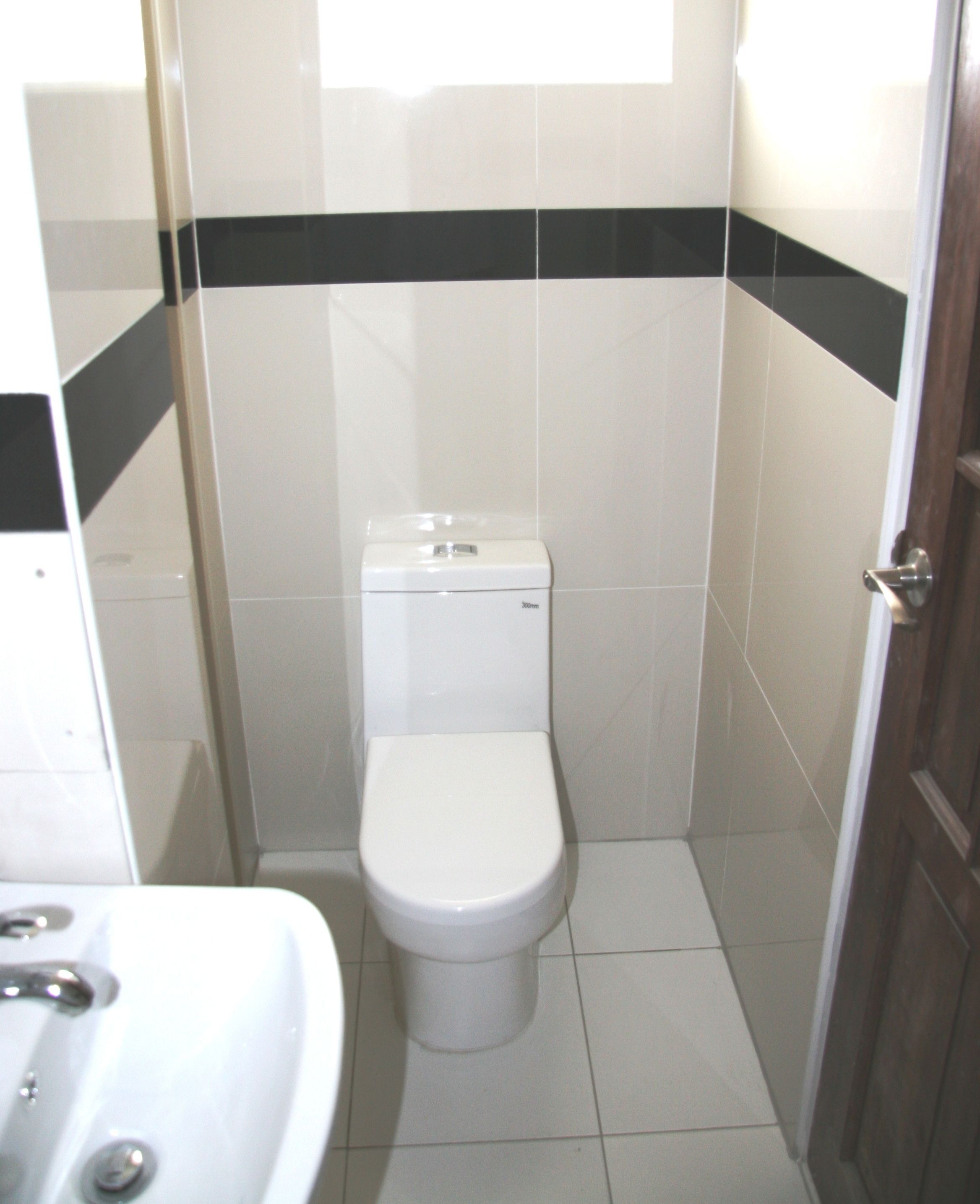 combined shower/bathtub, deep-soaking bathtub, designer toiletries