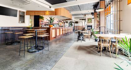 Summer House Backpackers, Melbourne