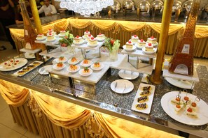 Petit déjeuner buffet compris tous les jours