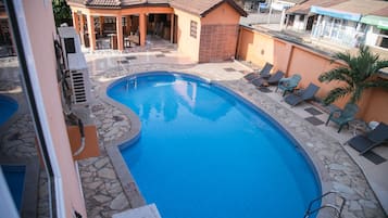 Outdoor pool, pool umbrellas