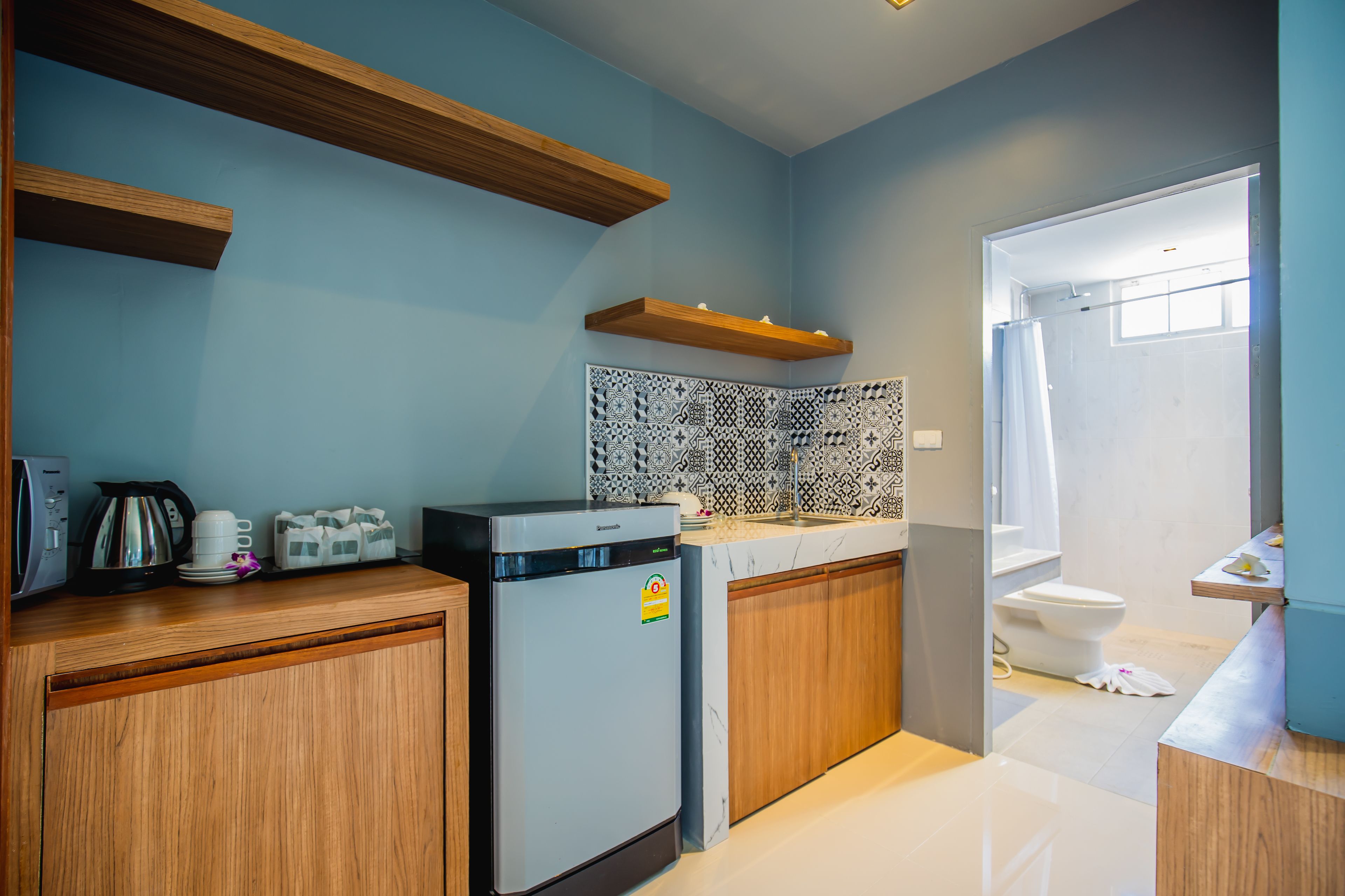 minibar, in-room safe, individually decorated, individually furnished