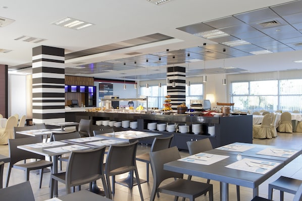 Restaurant - Apartamentos Vértice Sevilla Aljarafe (Bormujos)