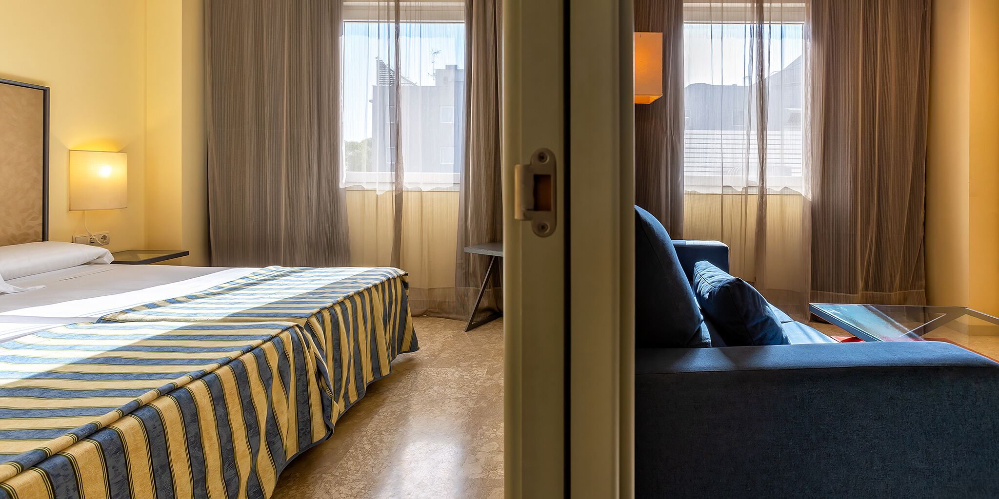 Zimmersafe, Schreibtisch, Bügeleisen/Bügelbrett, kostenloses WLAN