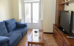 Superior Room, 1 Double Bed, Kitchen, City View | View from room - Hostal Tokio (Madrid)