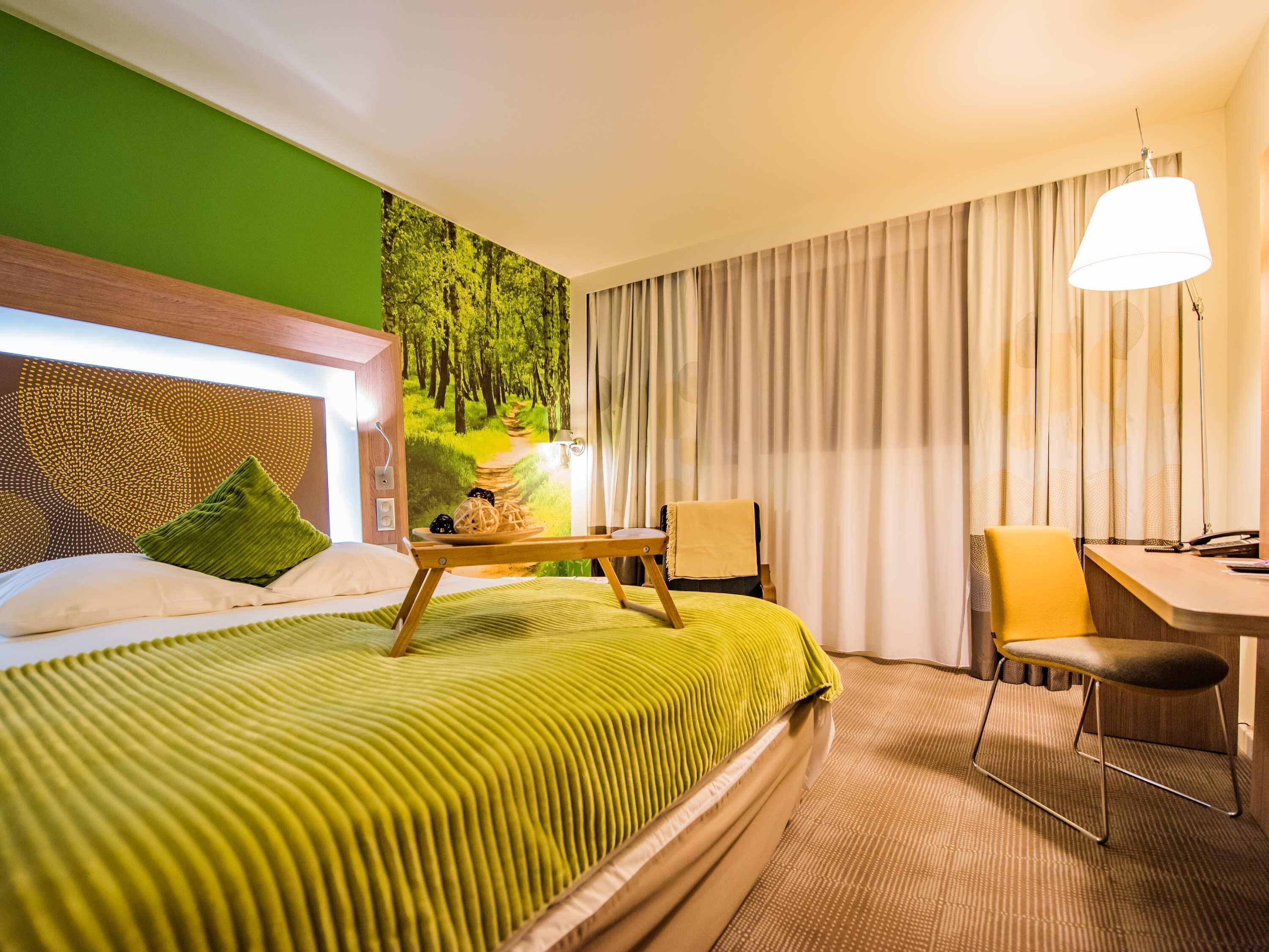 premium bedding, minibar, desk, blackout curtains