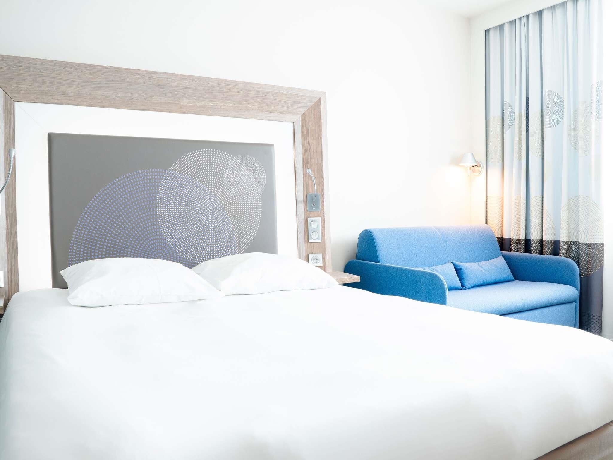 Superior Room, 1 Queen Bed with Sofa bed | Premium bedding, minibar, desk, blackout drapes