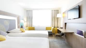 Superior Twin Room, 2 Twin Beds | Premium bedding, minibar, desk, blackout drapes