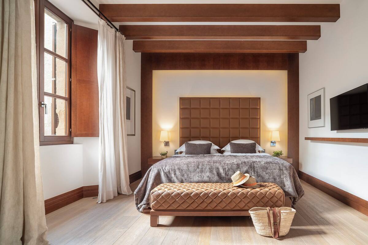 Double Room (Estate Courtyard) | Premium bedding, down comforters, minibar, in-room safe