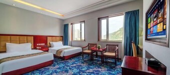Yasheng Hotel