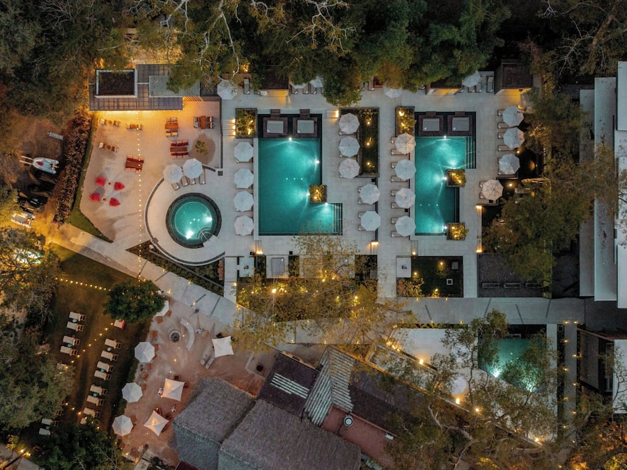 Ulkouima-allas, maksullisia cabañoita