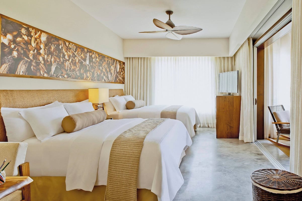 1 bedroom, premium bedding, minibar, in-room safe