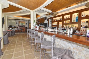 Restaurant - Ambassador In Paradise Resort (Boracay Island)