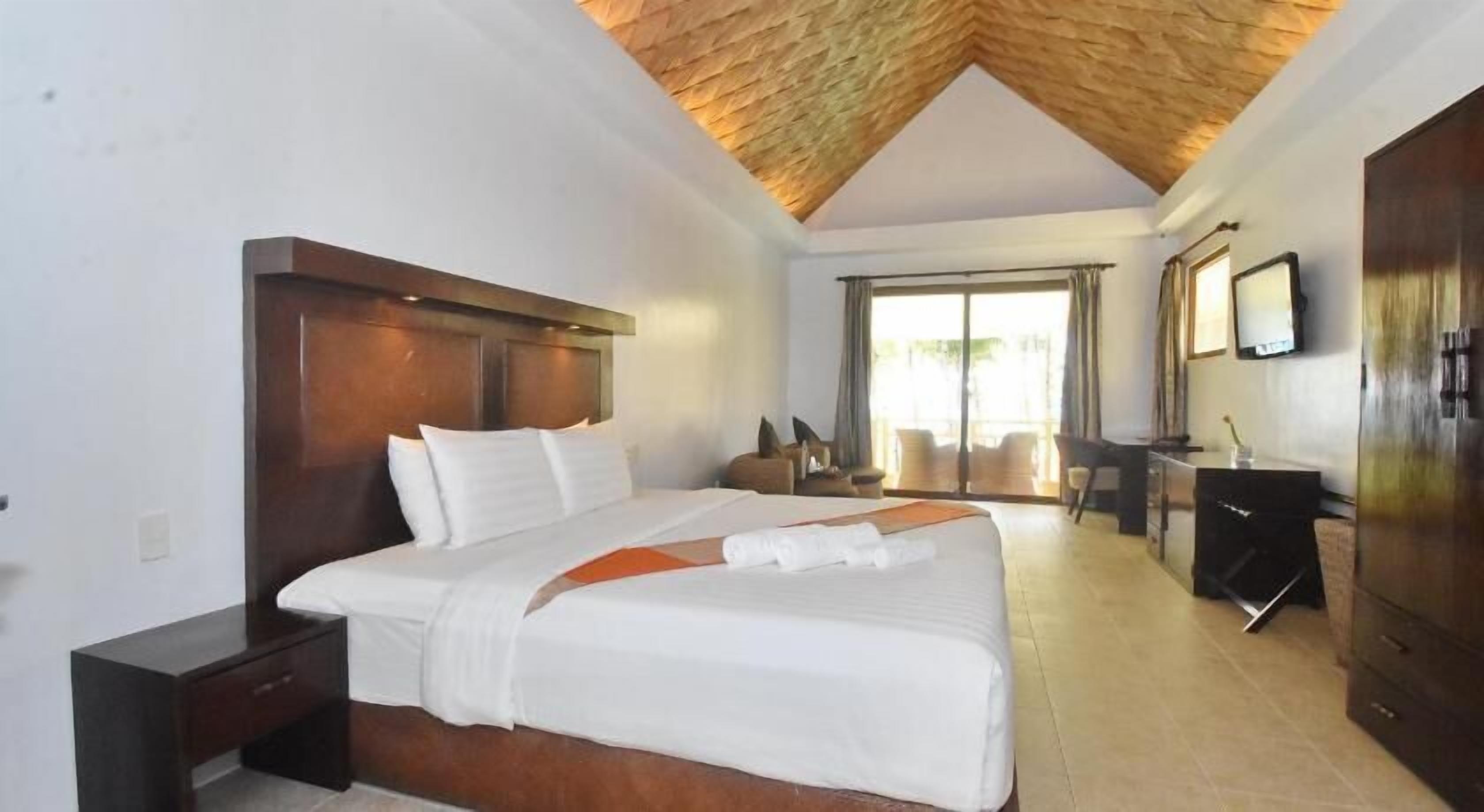 Minibar, safe på rommet, individuelt dekorert og individuelt innredet