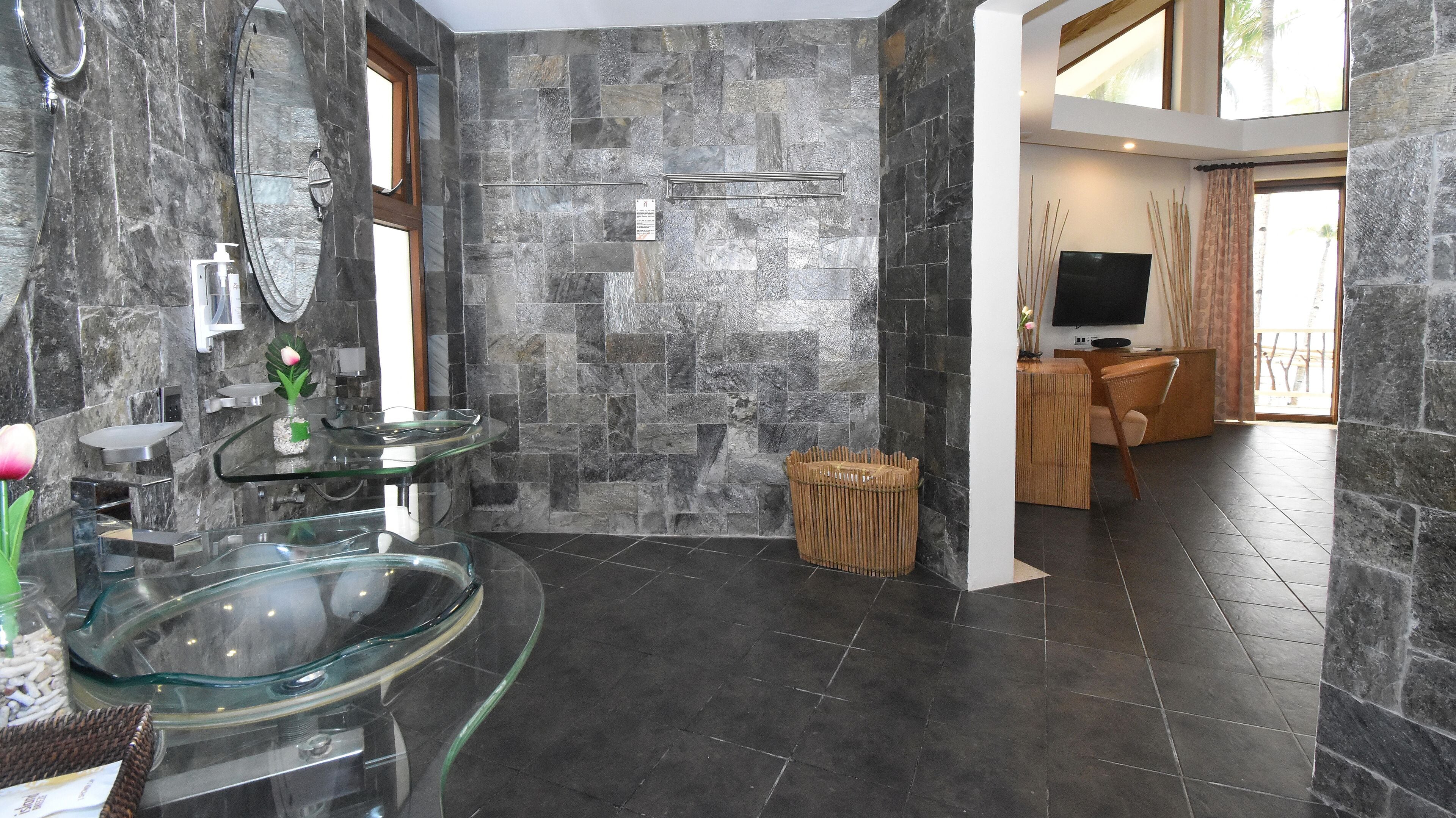 casita honeymoon suite - beachfront | bathroom | free toiletries, hair dryer, bathrobes, slippers