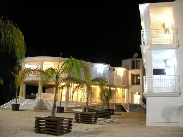 Front of property - Mariana Hotel (Zakynthos)