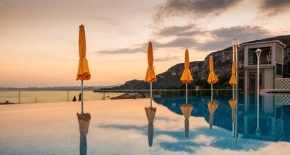 Sky Pool Hotel Sole Garda