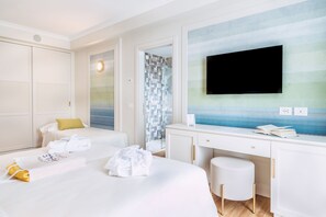 Triple Room | Minibar, in-room safe, individually furnished, desk - Sky Pool Hotel Sole Garda (Garda)