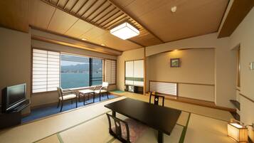 Japanese Style Room, Non Smoking (Ocean View) | In-room safe, free WiFi, bed sheets