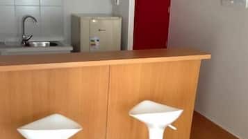 Appartement Standard | Cuisine privée | Grand réfrigérateur, micro-ondes, four, plaque de cuisson